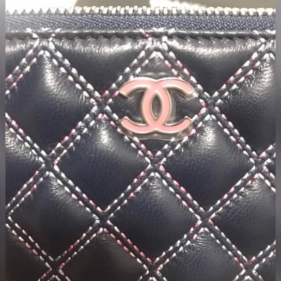 Chanel o case zip pouch wallet bag - Picture 3 of 5